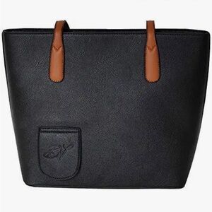 Porto vino leather bag. Can hide wine has pocket for a spout. Great condition